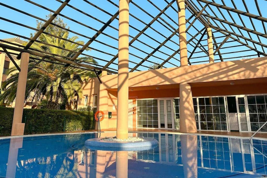 Costal Bliss Apartment Естепона Екстериор снимка